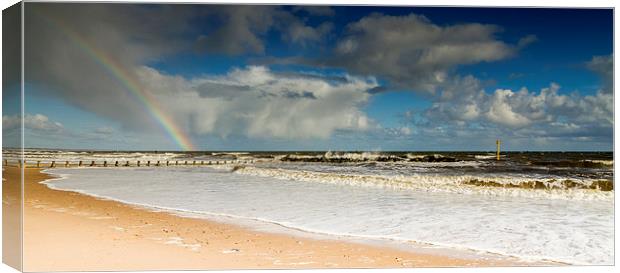  Rainbow over Aberdeen Beach Canvas Print by Alan Whyte