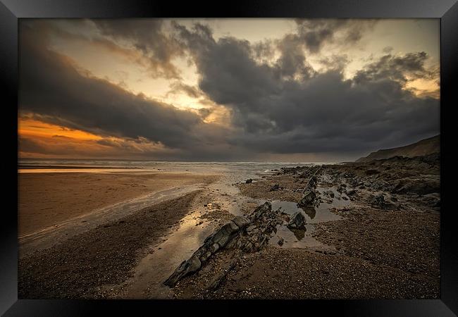  Stormy Saunton Sands Framed Print by Dave Wilkinson North Devon Ph