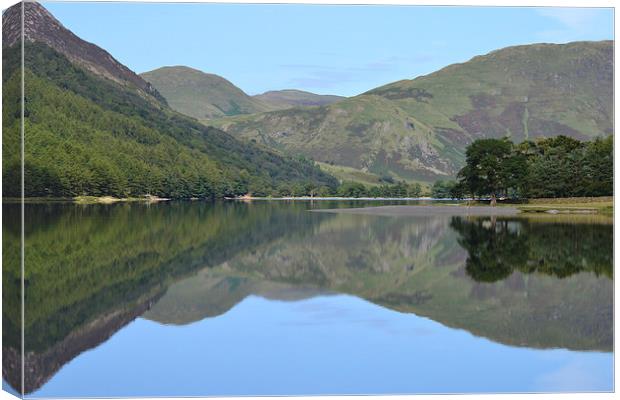  Summer at Crummock water. Canvas Print by Paul Collis