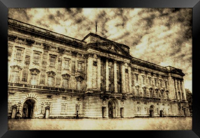 Buckingham Palace Vintage Framed Print by David Pyatt