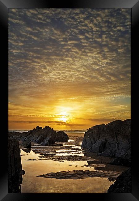  Combesgate Beach, Woolacombe, North Devon Framed Print by Dave Wilkinson North Devon Ph