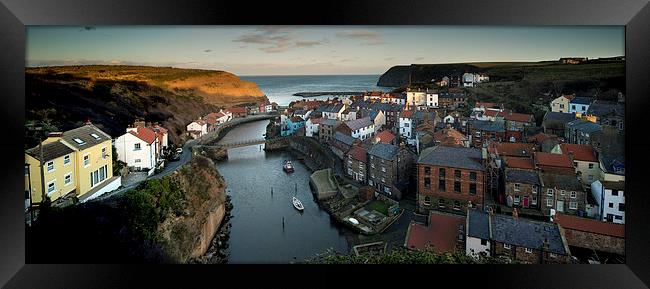  Staithes North Yorkshire, Panoramic Framed Print by Dave Hudspeth Landscape Photography