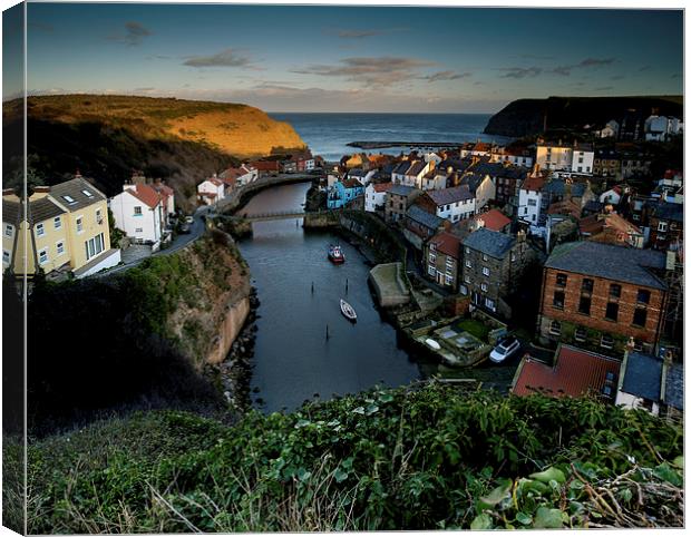 Staithes, North Yorkshire  Canvas Print by Dave Hudspeth Landscape Photography
