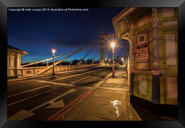 Albert bridge at dawn,london Framed Print by mike cooper