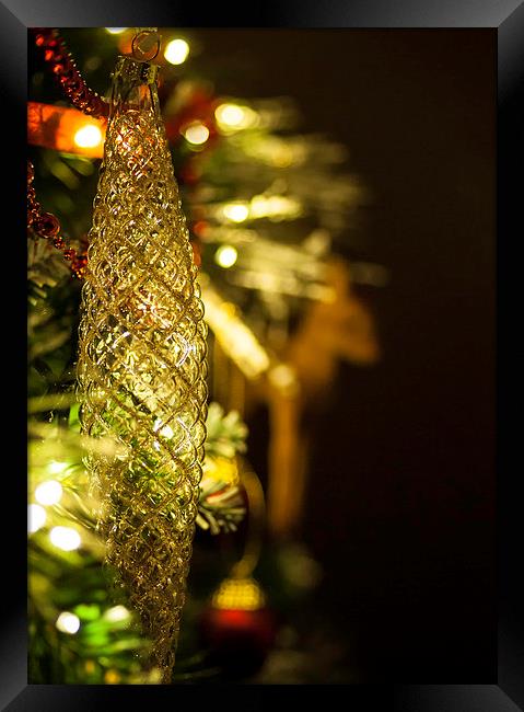 Oh Christmas Tree Framed Print by Tanya Hall