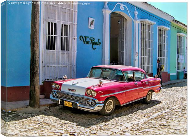  Classic American Car in Cuba Canvas Print by Lynn Bolt