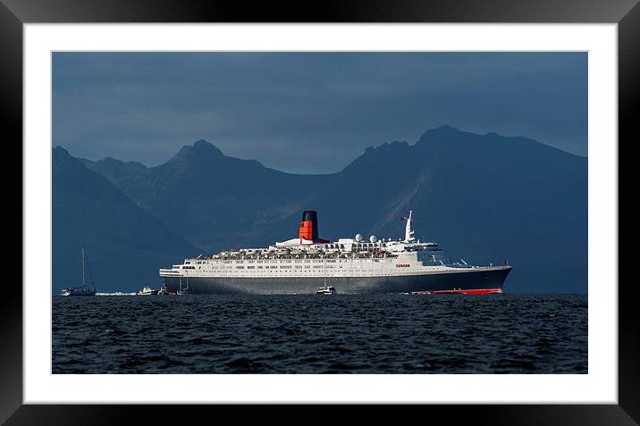  QE2  Framed Mounted Print by Sam Smith