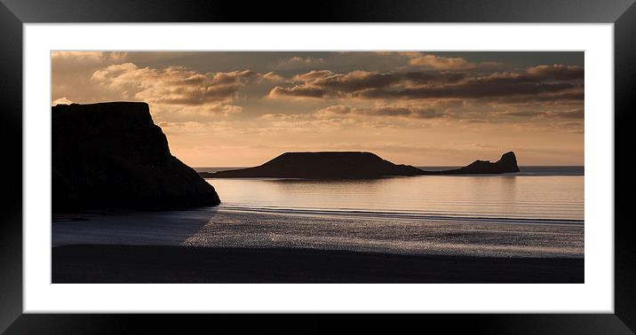  Rhossili bay and Worm's head on the Gower peninsu Framed Mounted Print by Leighton Collins