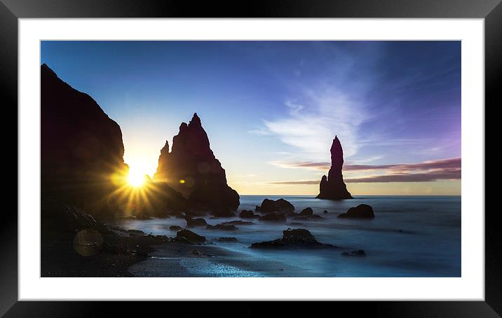  Vik Beach Framed Mounted Print by Dave Wragg