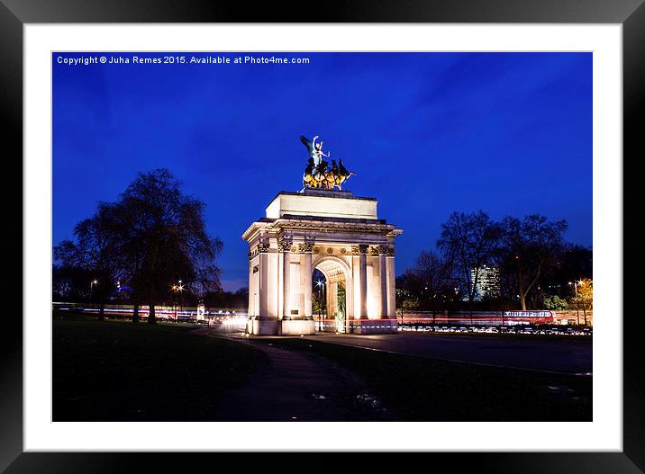 Wellington Arch Framed Mounted Print by Juha Remes