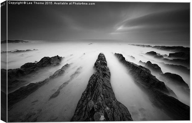  Low light seascape Canvas Print by Lee Thorne