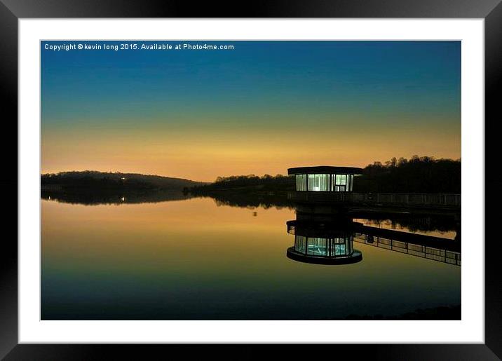  night shot over a Arlington Reservoir  Framed Mounted Print by kevin long