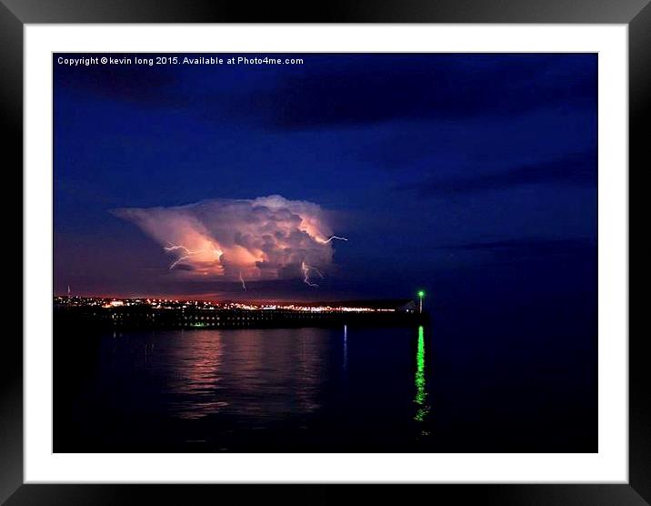  box cloud over new haven in east sussex  Framed Mounted Print by kevin long