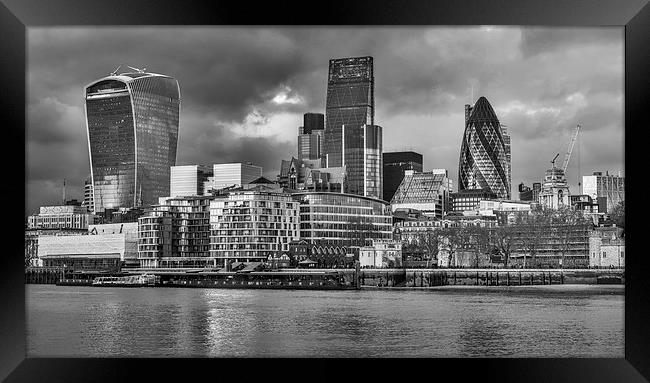 London Skyline in Black and White  Framed Print by LensLight Traveler