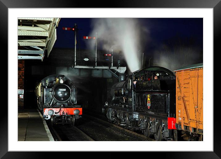 Great Western Railway Scene By Night. Framed Mounted Print by Ian Duffield