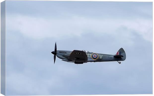  Spitfire in flight Canvas Print by Gerald Robinson