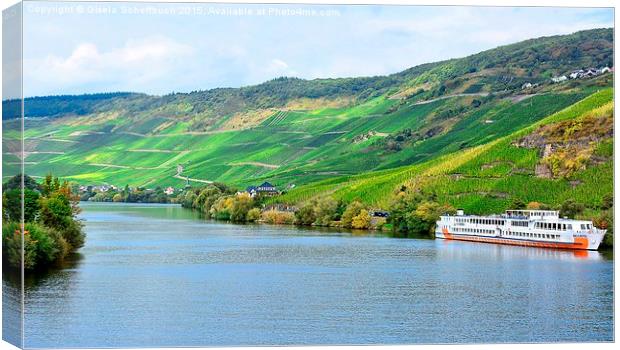 The Moselle near Bernkastel-Kues Canvas Print by Gisela Scheffbuch