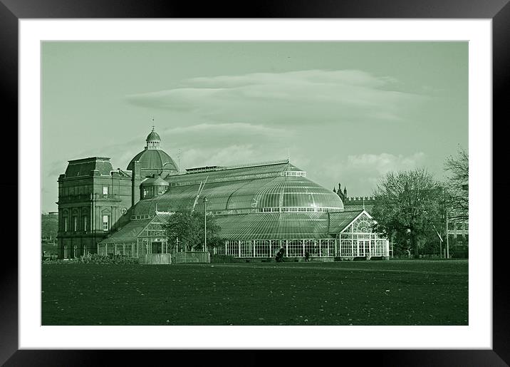Peoples Palace 1 Framed Mounted Print by Iain McGillivray