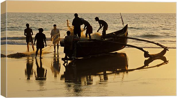 Goan Fishermen Canvas Print by Duncan Snow