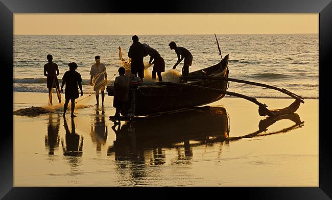 Goan Fishermen Framed Print by Duncan Snow