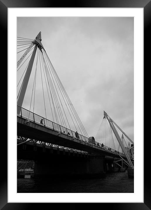 Golden Jubilee Bridge Framed Mounted Print by Iain McGillivray