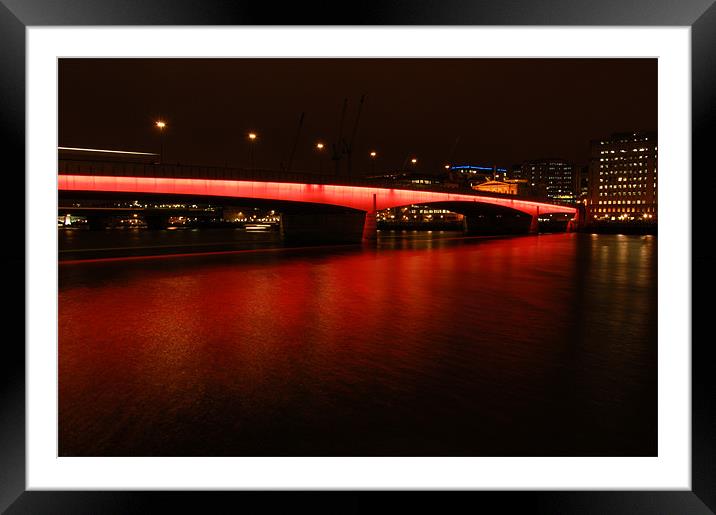 London Bridge 5 Framed Mounted Print by Iain McGillivray