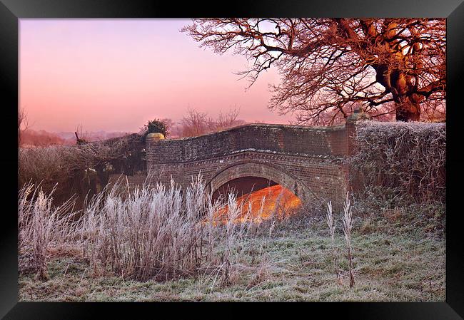 Pink skies at Chiddinsgtone  Framed Print by Dawn Cox
