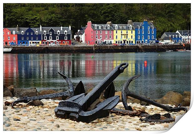 The colourful seafront at Tobermory Print by Richard Burdon