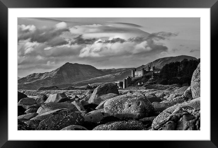  Harlech castle Framed Mounted Print by Rory Trappe