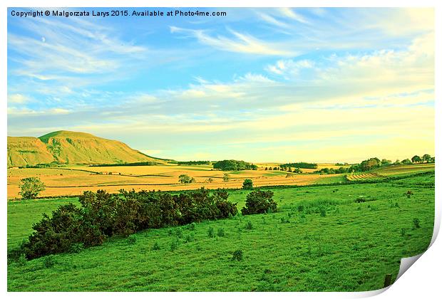 Beautiful Scottish landscape with rocky hills Print by Malgorzata Larys