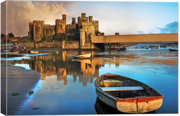  Conwy Castle Canvas Print by Mal Bray