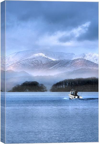  Winter over coniston lake Canvas Print by Robert Fielding