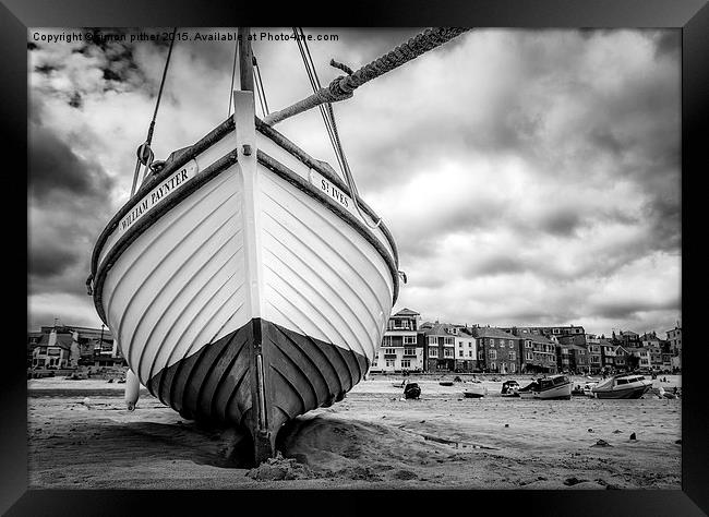  Boat at St Ives Harbour Framed Print by simon pither