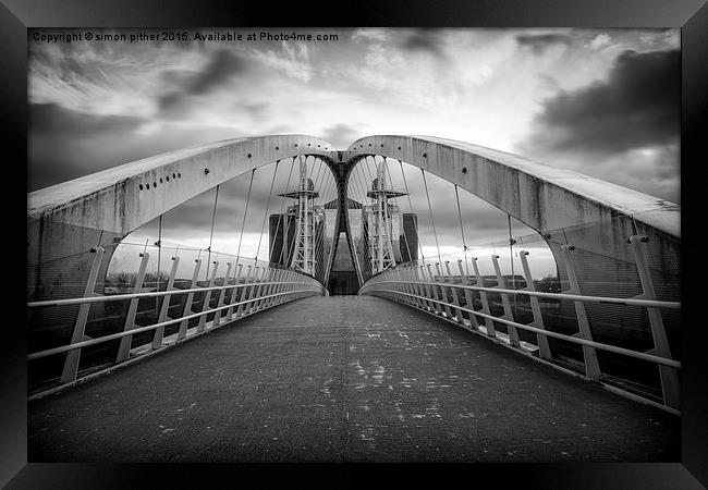  Salford Millennium Bridge Framed Print by simon pither