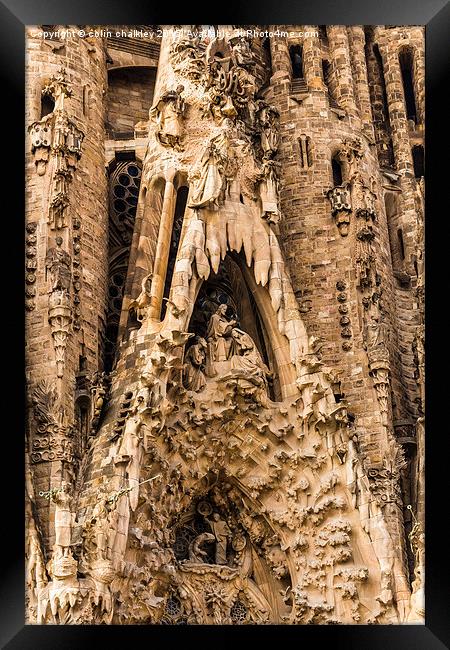 Basílica i Temple Expiatori de la Sagrada Família Framed Print by colin chalkley