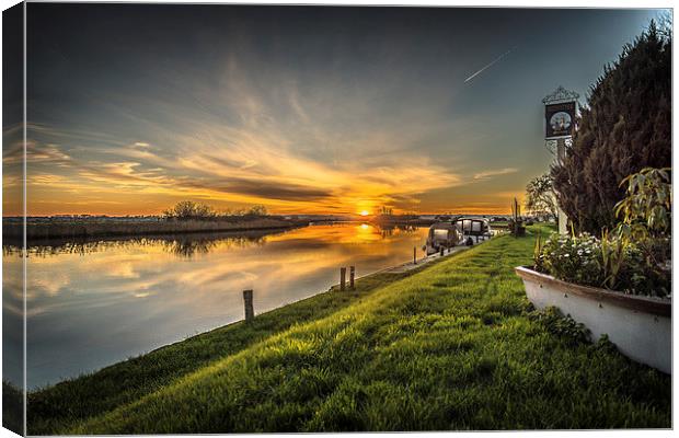  Cantley Canvas Print by Paul Sharp
