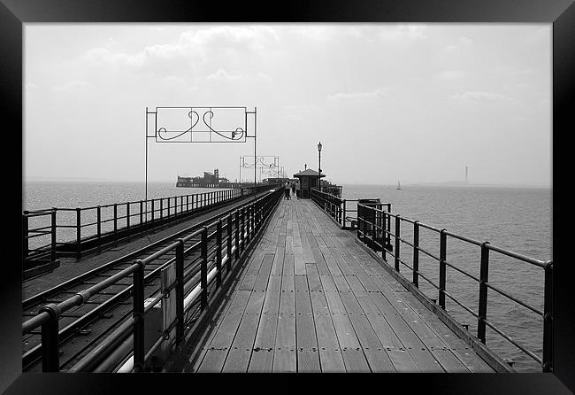 SOUTHEND PIER Framed Print by Ray Bacon LRPS CPAGB