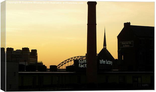  Sunset over the Tyne Bridge Canvas Print by Suzanne Whaley