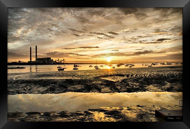  River Thames Sunrise Framed Print by pristine_ images