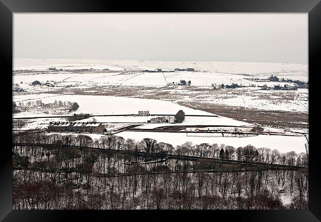 Remote farmland on the snow covered Yorkshire moor Framed Print by ken biggs
