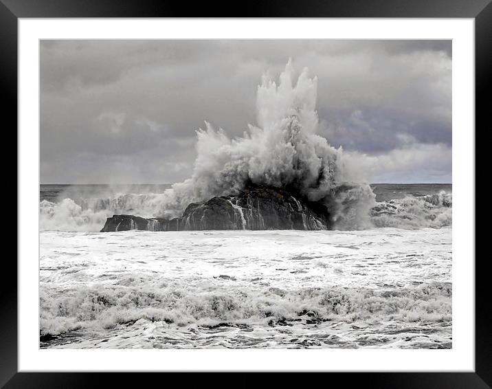  big wave hitting rock Framed Mounted Print by Jutta Klassen
