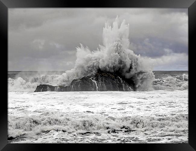  big wave hitting rock Framed Print by Jutta Klassen