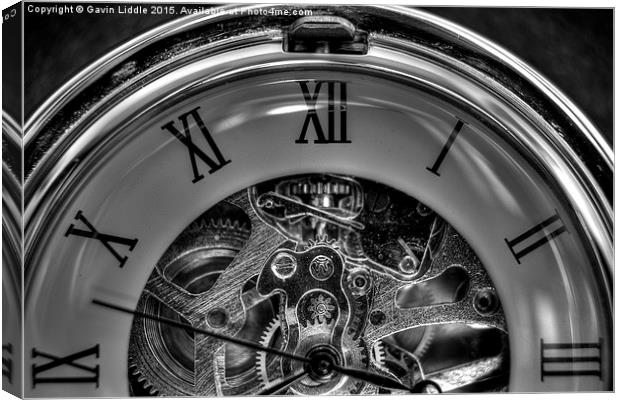  Pocket watch in black and white Canvas Print by Gavin Liddle