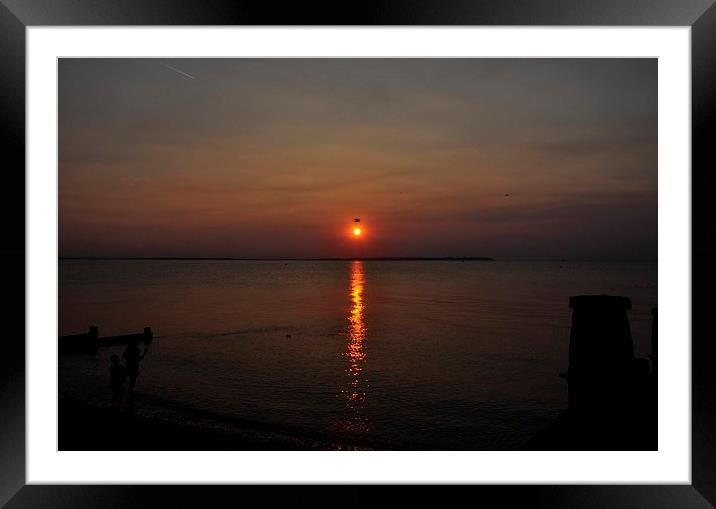  Beautiful Whitstable Sunset Framed Mounted Print by pristine_ images
