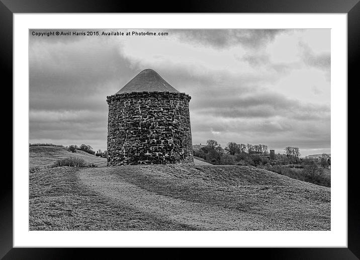 Beacon Tower at Burton Dassett Black and White  Framed Mounted Print by Avril Harris