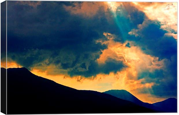 sunrays on a stormy day  Canvas Print by ken biggs