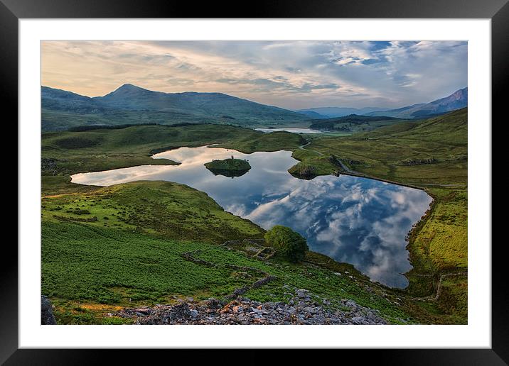 Llyn Dywarchen- wide view Framed Mounted Print by Rory Trappe