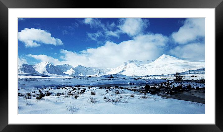  highland blue's  Framed Mounted Print by dale rys (LP)