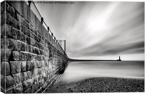  Roker Pier Canvas Print by Ray Pritchard