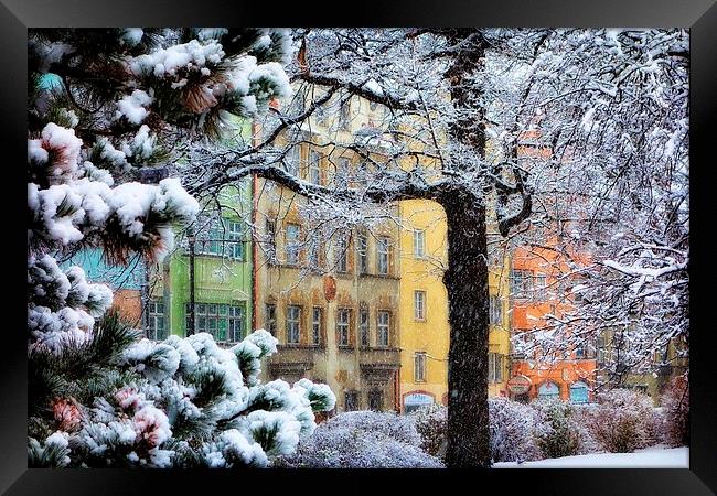  Winter in Innsbruck Framed Print by Broadland Photography